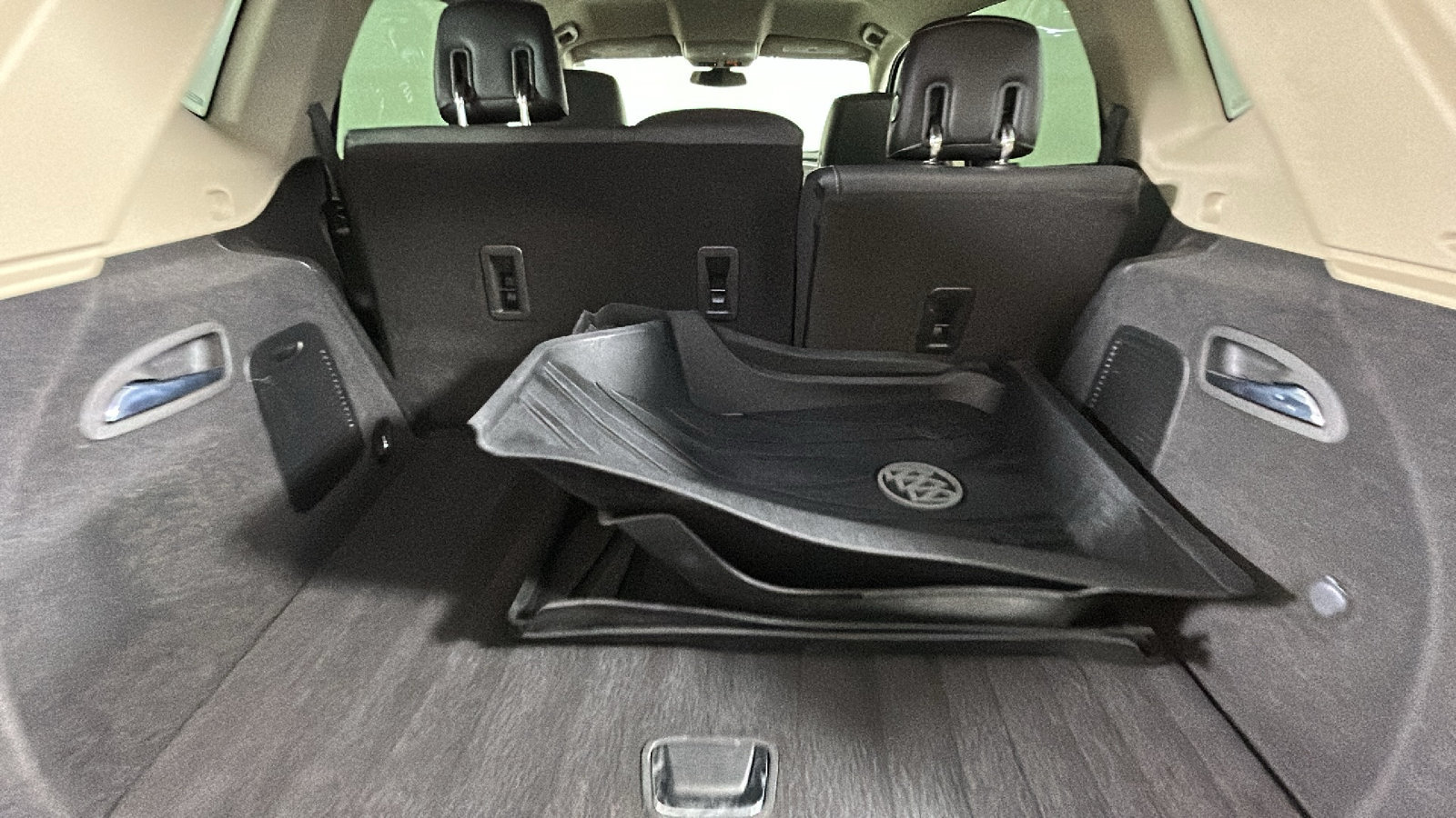 Used 2017 Buick Envision Essence AWD/4WD image 33