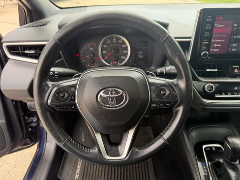 Used 2020 Toyota Corolla SE w/ SE Premium Package image 16
