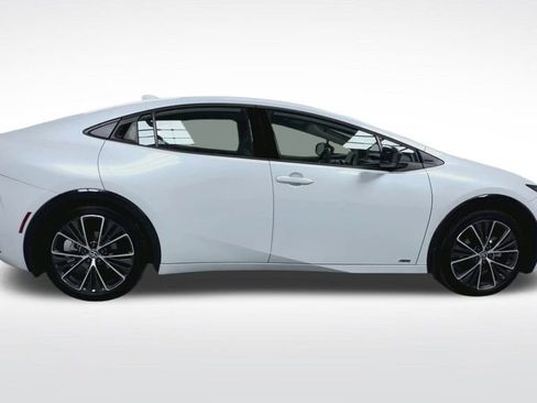 Certified 2024 Toyota Prius XLE image 24