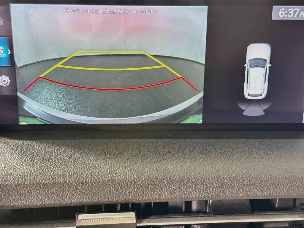 Used 2022 Genesis GV70 2.5T AWD/4WD image 18