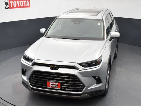 Used 2024 Toyota Grand Highlander AWD Hybrid image 34