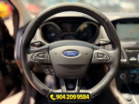 Used 2017 Ford Focus Titanium FWD image 15