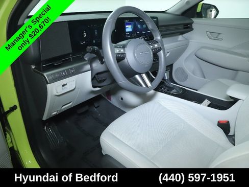 Used 2024 Hyundai Kona SEL AWD/4WD image 18
