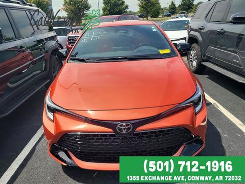 Used 2026 Toyota Corolla SE FWD image 2