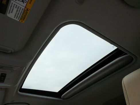 Certified 2025 Toyota RAV4 XLE Premium image 31