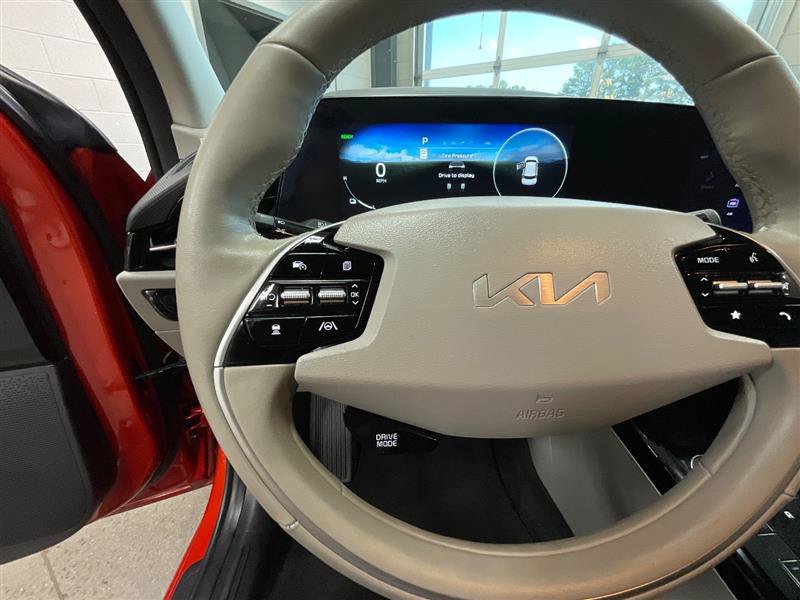 Used 2023 Kia Niro Wind w/ Wind Preserve Package FWD image 21