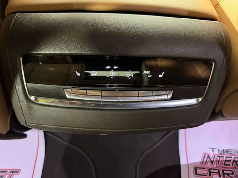 Used 2021 Cadillac Escalade Sport AWD/4WD image 40