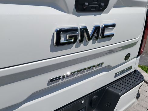 Used 2023 GMC Sierra 1500 Elevation w/ Elevation Premium Package image 7