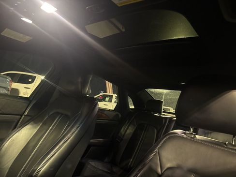 Used 2019 Lincoln MKZ Reserve w/ Reserve Plus Package image 10