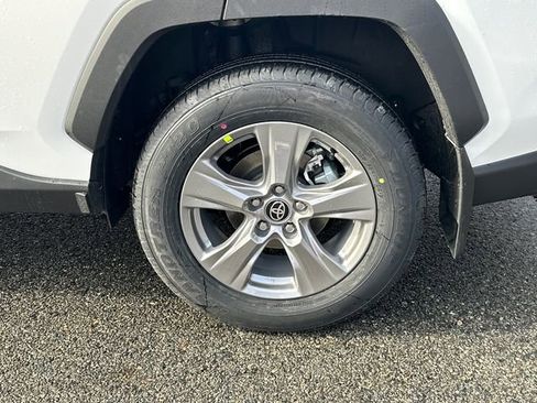 New 2025 Toyota RAV4 XLE image 10