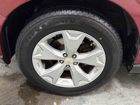 Used 2015 Subaru Forester 2.5i Premium w/ All-Weather Package image 10