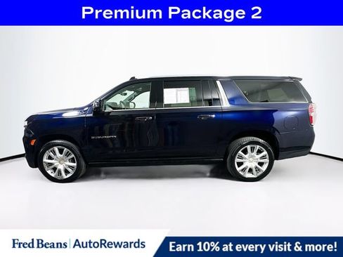 Used 2023 Chevrolet Suburban High Country w/ Premium Package 2 AWD/4WD image 5