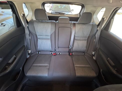 Used 2025 Nissan Rogue SV AWD/4WD image 40