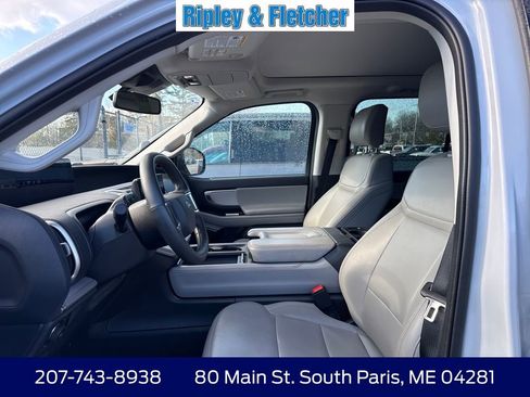 Used 2025 Ford Expedition Active AWD/4WD image 10