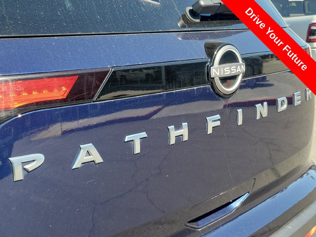 Used 2025 Nissan Pathfinder SV FWD image 26