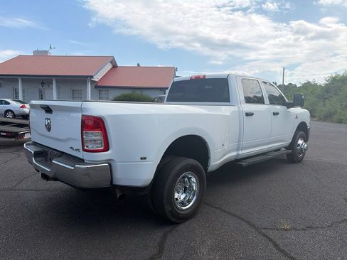 Used 2024 RAM 3500 Tradesman w/ Chrome Appearance Group AWD/4WD image 10