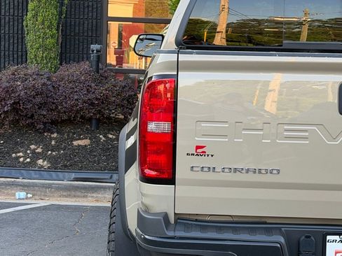 Used 2021 Chevrolet Colorado ZR2 AWD/4WD image 15