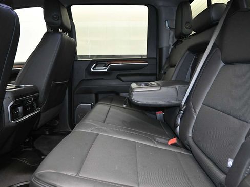 Used 2024 GMC Sierra 3500 Denali w/ Denali Reserve Package AWD/4WD image 23