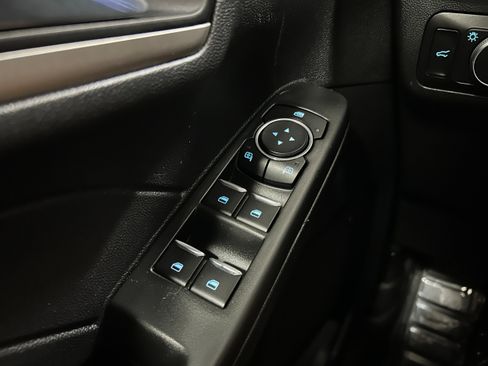 Used 2021 Ford Escape SEL w/ Technology Package AWD/4WD image 24