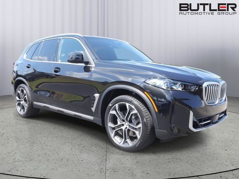 New 2026 BMW X5 xDrive40i w/ Climate Comfort Package AWD/4WD image 3