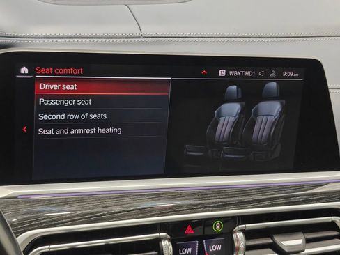 Used 2022 BMW X7 xDrive40i w/ M Sport Package AWD/4WD image 72