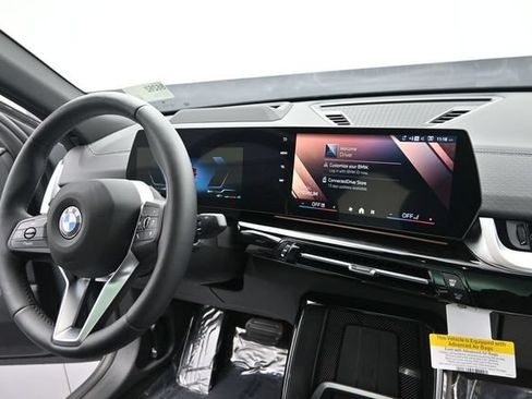 New 2026 BMW X2 xDrive28i w/ Technology Package AWD/4WD image 17