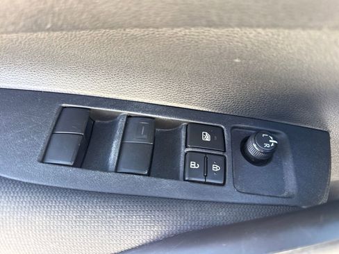 Used 2022 Toyota Corolla LE image 15