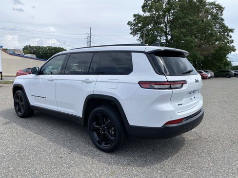 Certified 2023 Jeep Grand Cherokee L Laredo AWD/4WD image 8