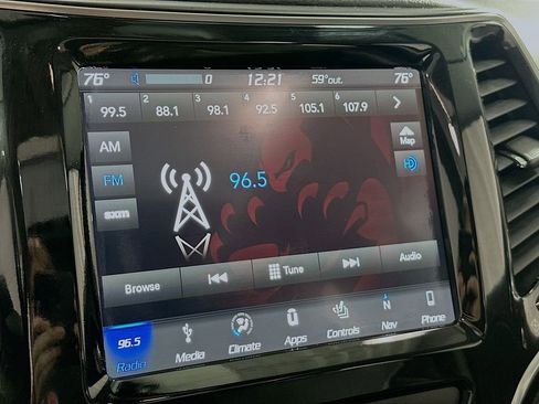 Used 2019 Jeep Cherokee Limited FWD image 15