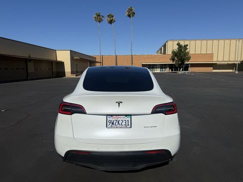 Used 2021 Tesla Model Y Long Range AWD/4WD image 6
