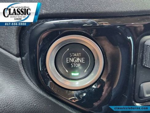 Used 2022 Chevrolet Silverado 1500 LT Trail Boss w/ Convenience Package II AWD/4WD image 21