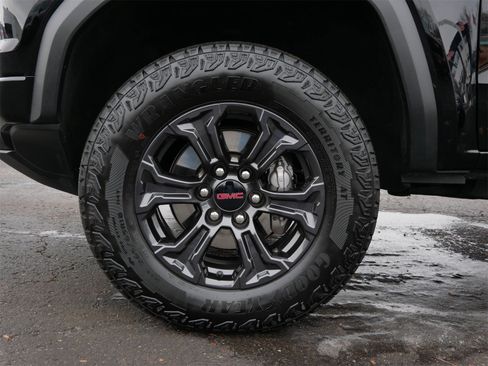 New 2025 GMC Canyon Elevation w/ Convenience Package image 3