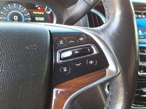 Used 2019 Cadillac Escalade ESV Premium Luxury image 20