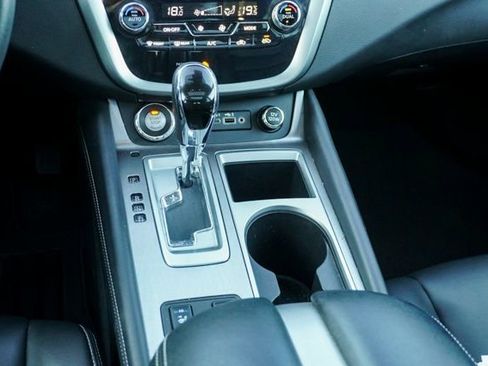 Used 2024 Nissan Murano SV image 12