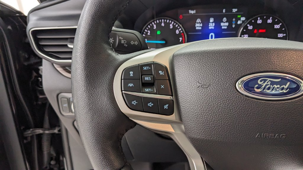 Certified 2024 Ford Explorer Limited w/ Limited Technology Package AWD/4WD image 34