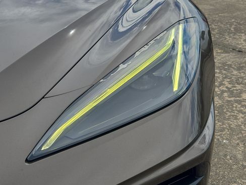 Used 2020 Chevrolet Corvette Stingray Preferred Cpe w/ 2LT Preferred Equipment Group RWD image 10