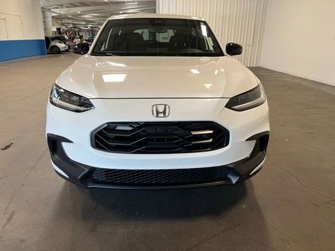 Used 2025 Honda HR-V Sport image 8