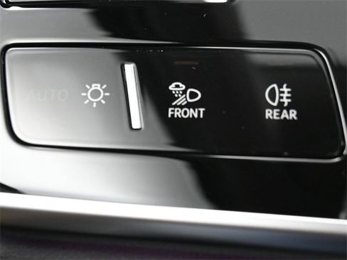 Used 2021 Audi A8 L 3.0T w/ Executive Plus Package image 28