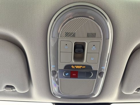 Used 2024 Hyundai Ioniq 5 Limited image 25