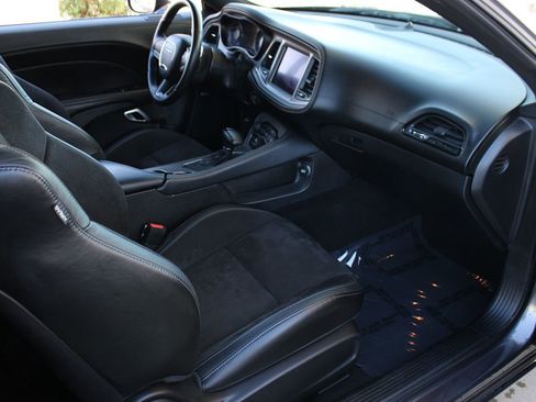 Used 2023 Dodge Challenger GT w/ Plus Package image 27