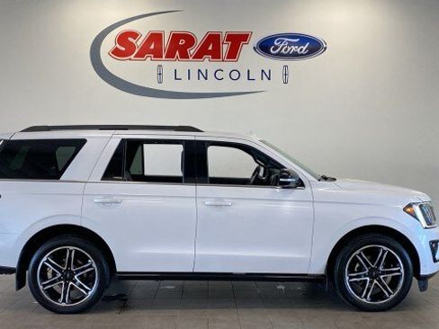 Used 2019 Ford Expedition Limited w/ Equipment Group 303A AWD/4WD image 1
