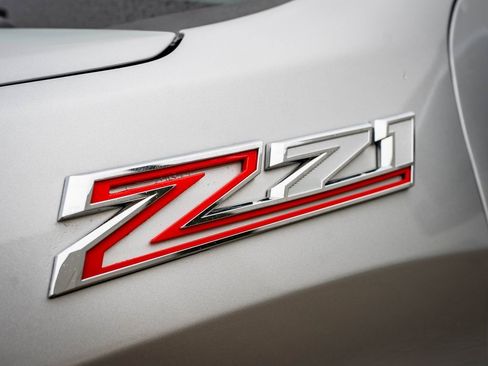 Used 2021 Chevrolet Silverado 1500 LT w/ Z71 Off-Road Package image 17