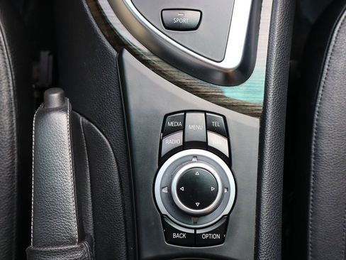 Used 2013 BMW 135i image 18