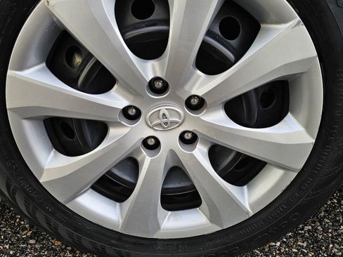 Used 2022 Toyota Corolla LE image 22