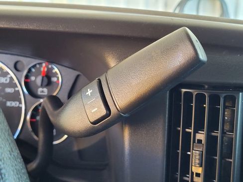 Used 2025 GMC Savana 2500 w/ Driver Convenience Package RWD image 20
