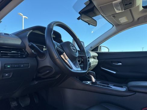 Certified 2024 Nissan Sentra SR w/ SR Premium Package image 41