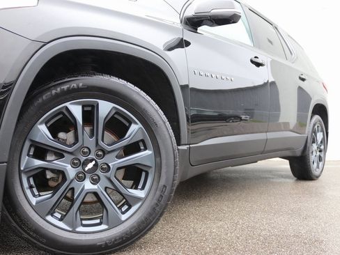 Used 2020 Chevrolet Traverse RS image 15