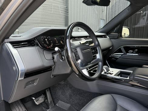 Used 2024 Land Rover Range Rover SE AWD/4WD image 16