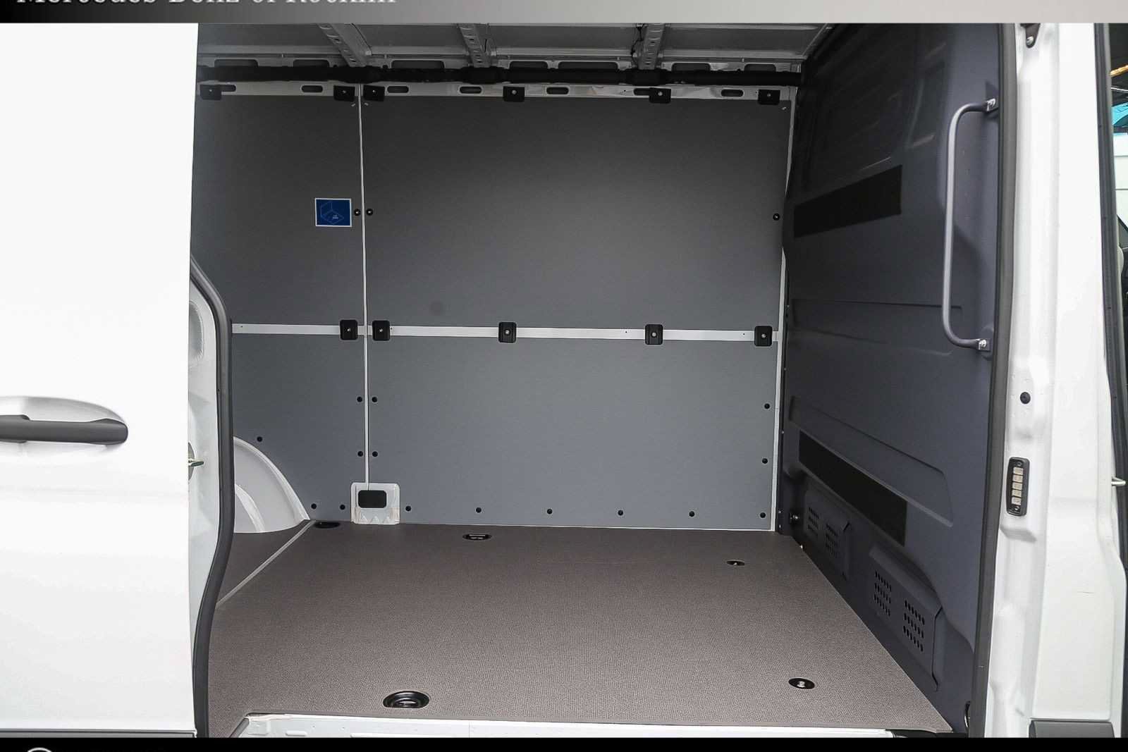 New 2024 Mercedes-Benz Sprinter 2500 image 14