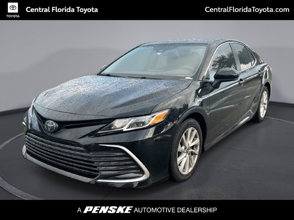 Used 2022 Toyota Camry LE FWD image 1
